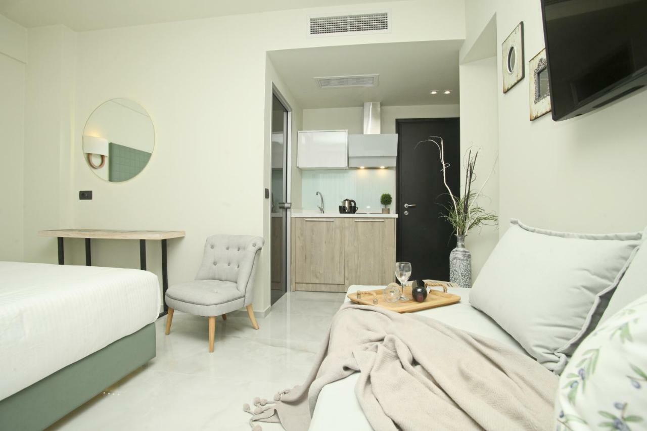 Athinais Luxury Apartments Hanioti Eksteriør billede