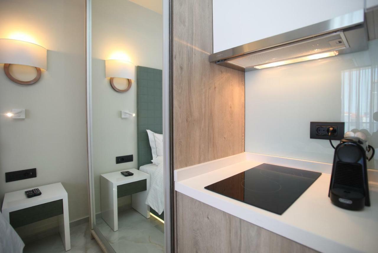 Athinais Luxury Apartments Hanioti Eksteriør billede