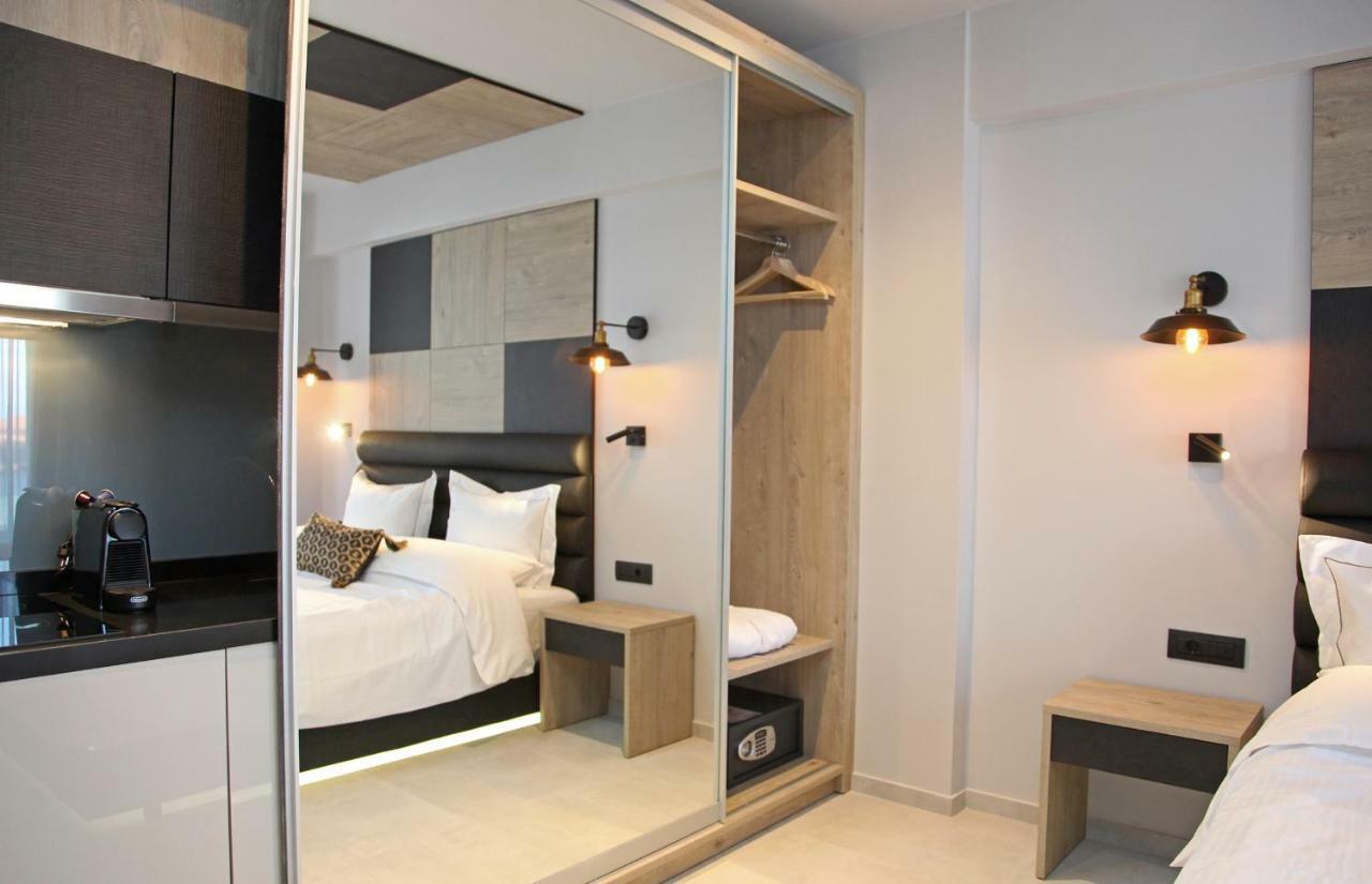 Athinais Luxury Apartments Hanioti Eksteriør billede