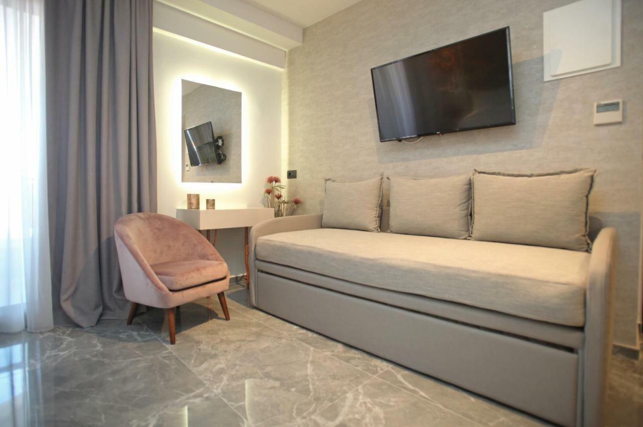 Athinais Luxury Apartments Hanioti Eksteriør billede